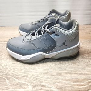 Jordan Max Aura 3 - DA8021-005 - Grey / White Youth 4.5Y = Women's Shoe Size 6